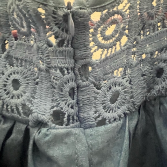 Cold shoulder Jumpsuit 10-12 - Picture 10 of 10